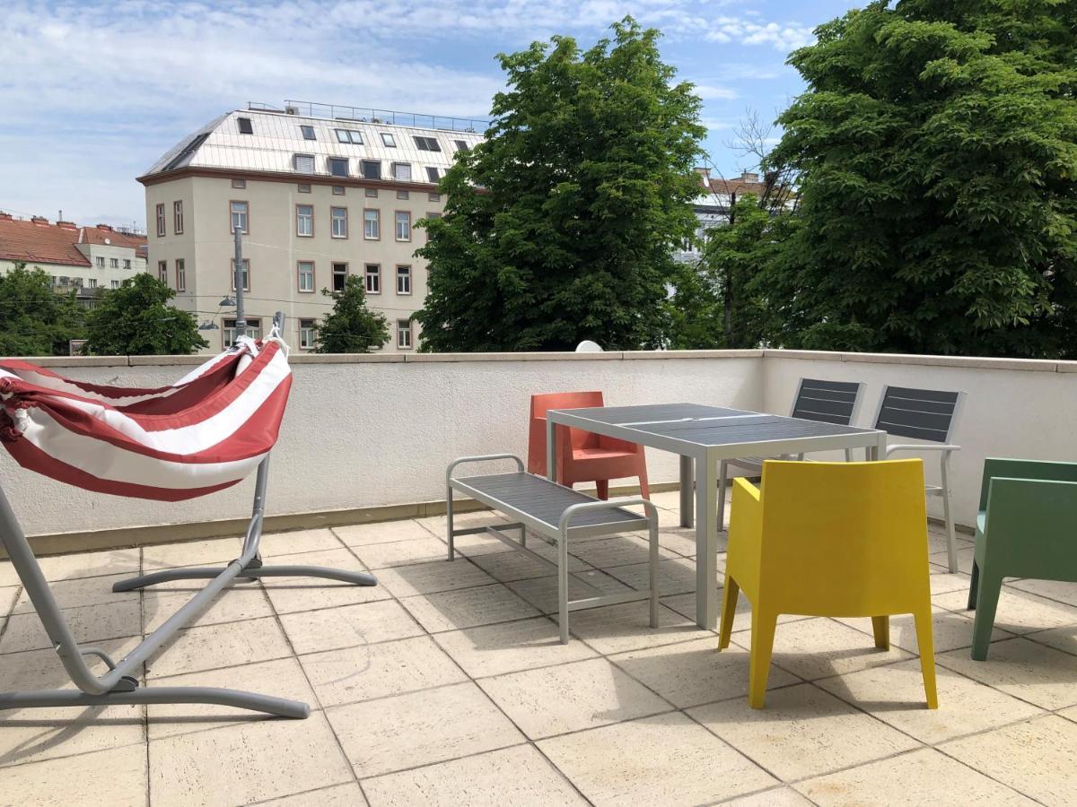 StayOver - Noble, Großzügige Apartments am Hernals Viena Exterior foto